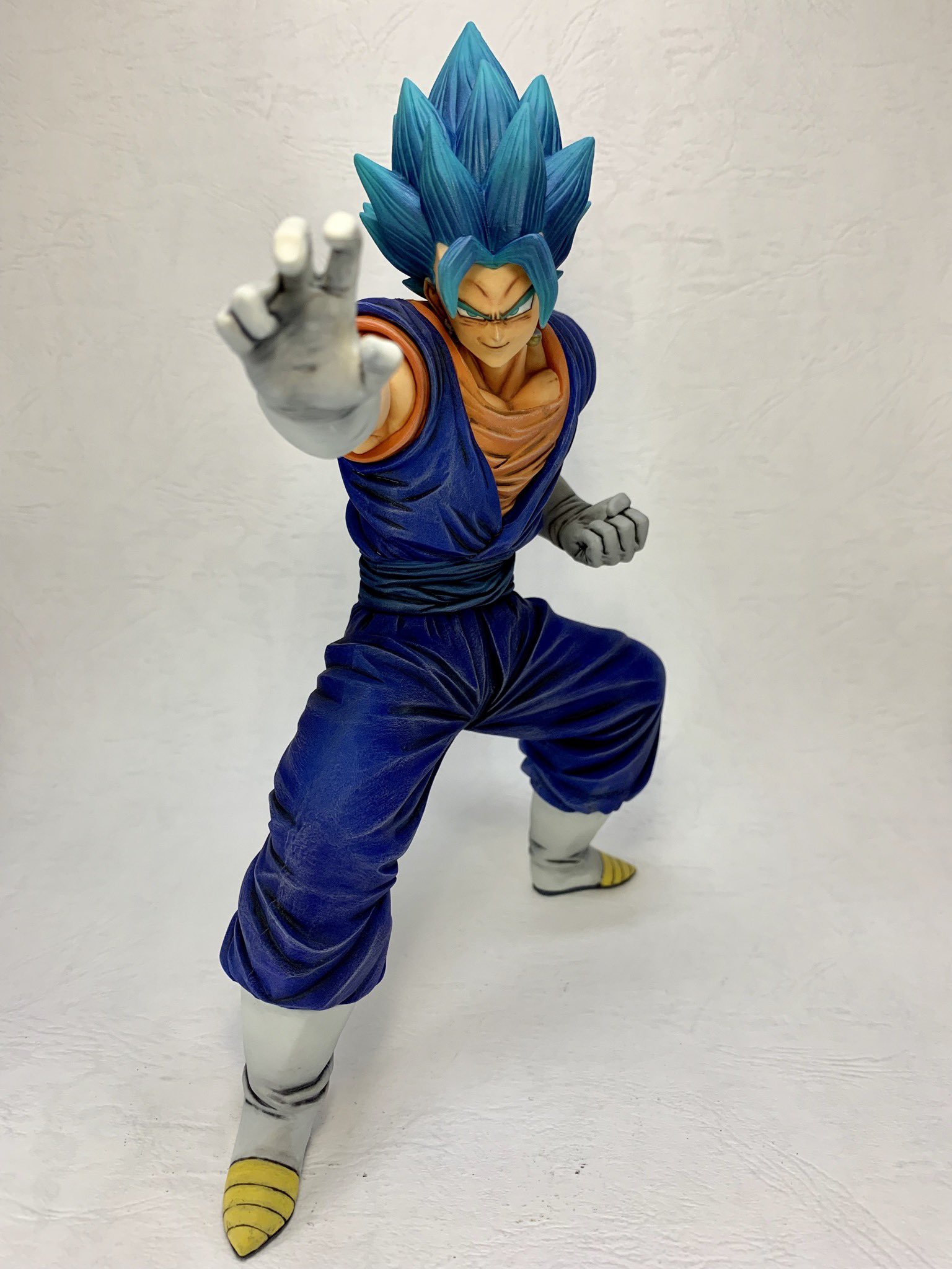 れくじー 一番くじ Sdbh ベジット スミ入れ 今回新たにウェザリングマスターで髪のグラデーションにチャレンジしてみました パウダー状なので液体塗料よりも簡単に濃淡の調整が出来ました T Co R384vznngl Twitter