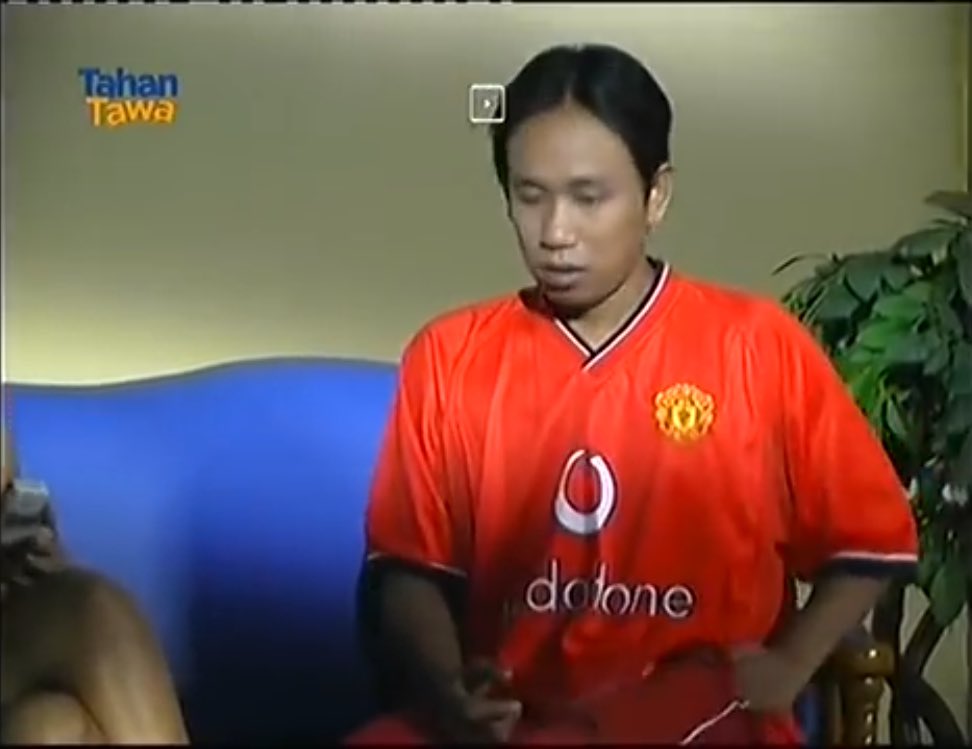 Manchester United 2001/02 Home Shirt