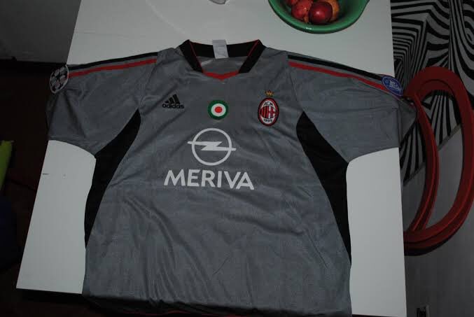 AC Milan 2003/04 3rd Shirt