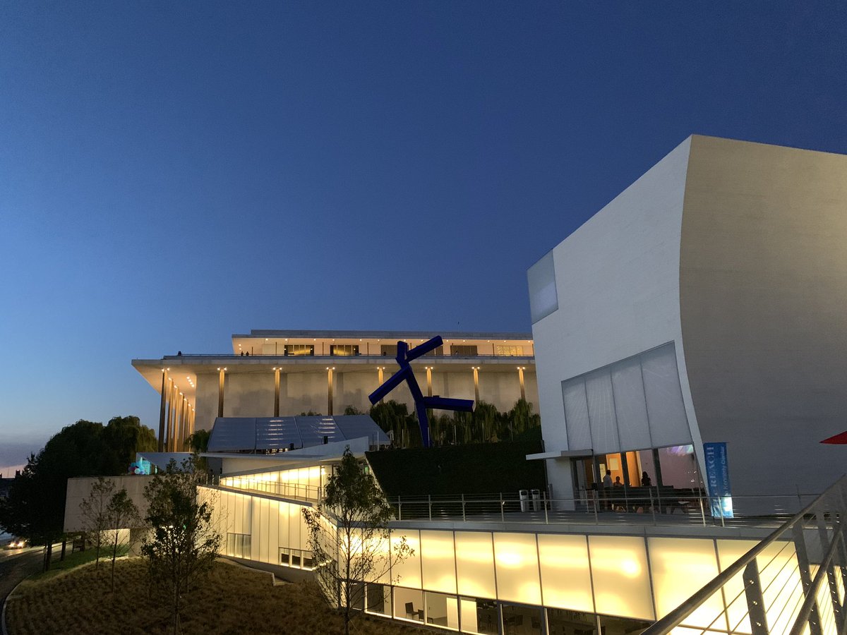 michelledelino's tweet photo. Wow, what a wonderful addition to the performing arts scene in #dc #kennedycenter #thereach Every detail...  #design #architecture #publicart #art #skylightpavilion #interiordesign #nature #cityscape #landscapedesign #washingtondc #dccreative #thereachdc #kencenreach https://t.co/gEvaZlFs4i