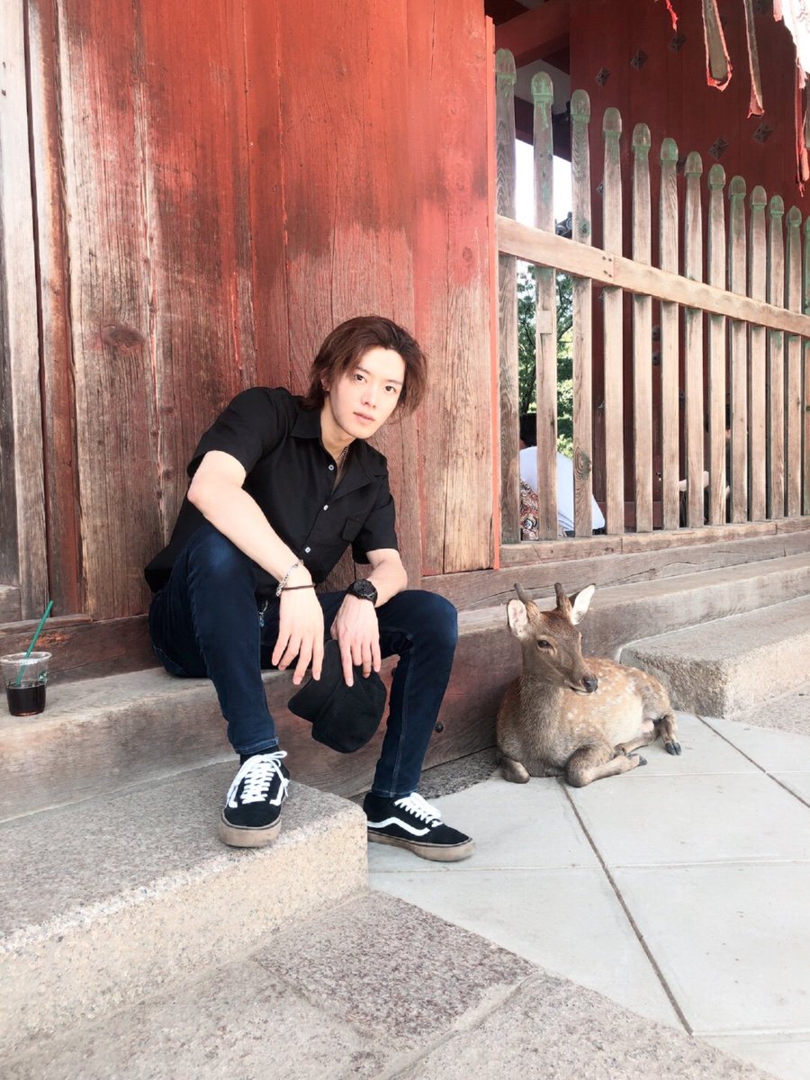 NCTsmtown_127's tweet photo. 여러분 추석 어떻게 지냈어요??
저는 더 제가 좋아하는 자연 그리고 사슴 보고 왔어요!!
여러분 내일부터 다시 화이팅 👍

#NCT #NCT127 #YUTA https://t.co/CoJP2Ic1d4