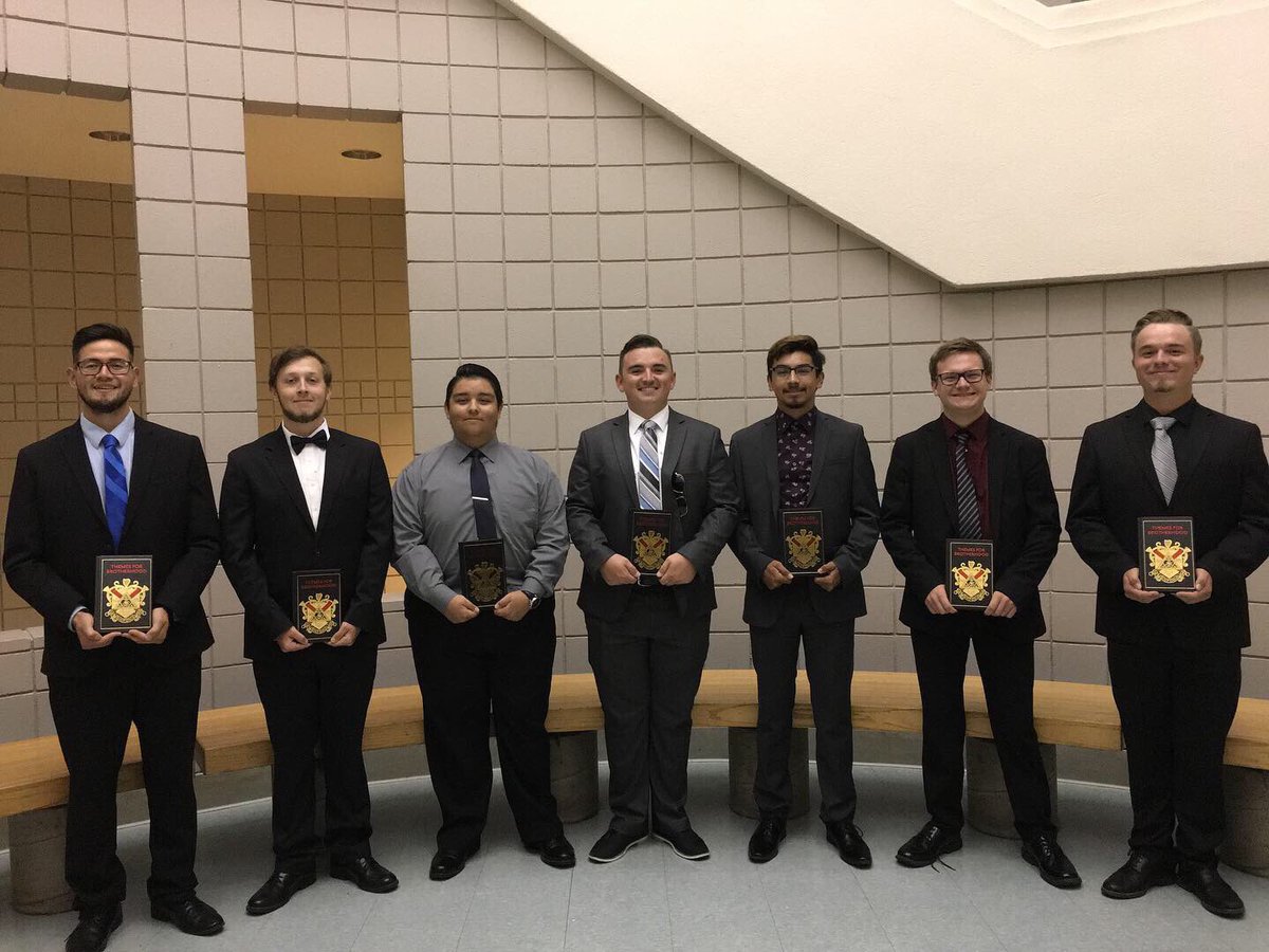 pma_gammapi's tweet photo. We want to congratulate the newly pinned Chi class on becoming probationary members of Gamma Pi tonight! We are excited for you all and can’t wait to see where the process takes you all. As always, on and ever upward! #GammaPi #ProbationaryMembers #AllHail #Sinfonia #FresnoState https://t.co/733nDLoNZi