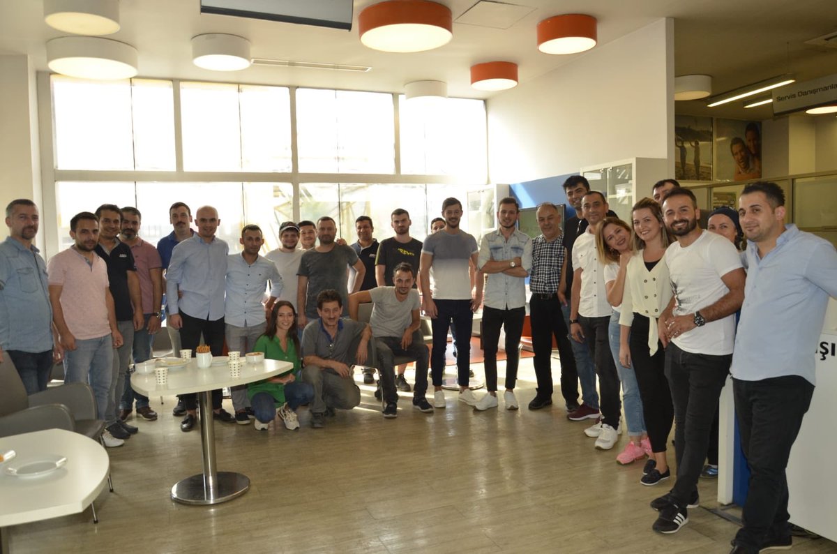 asfford's tweet photo. Cumartesi günü sponsoru olduğumuz Ford Fan Club ile harika anlar geçirdik. Özel çekilişlerden, araç bakımlarına ve ikramlara bir çok etkinliği gerçekleştirdiğimiz Ford Fan Club Servis Günlerine katılım gösteren tüm müşterilerimize teşekkür ederiz! #asfford #ffc #fordfanclub https://t.co/mctzGFDIY0