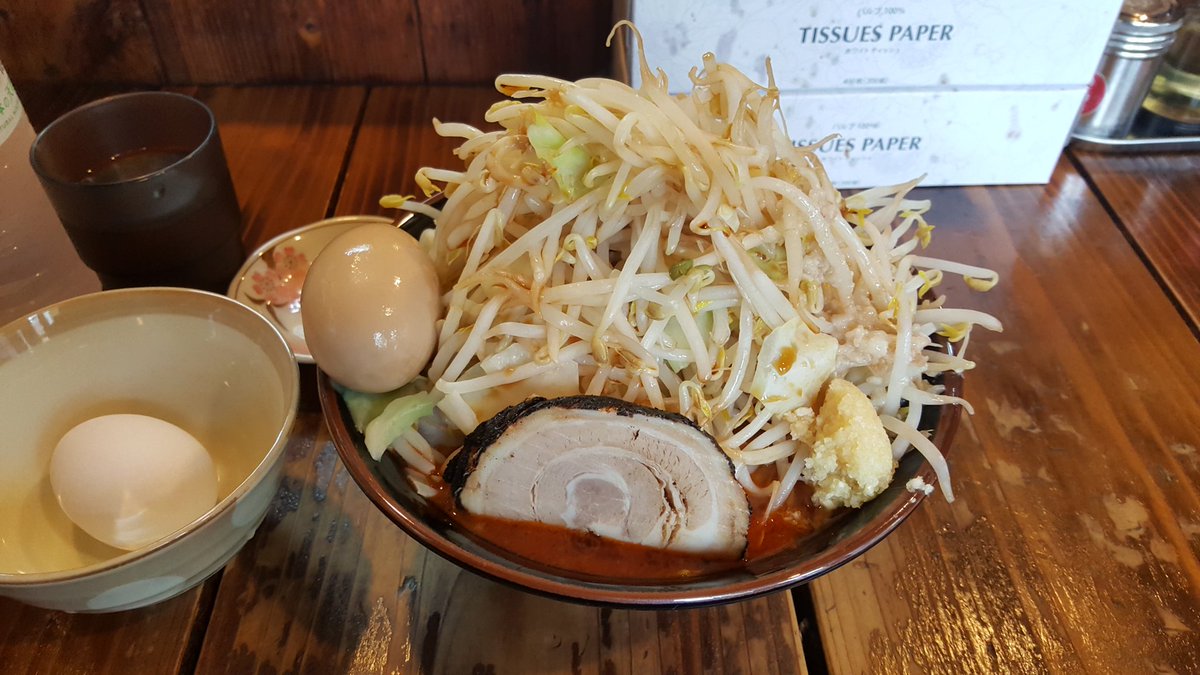 ほぼ毎日ラーメンマン Pa Twitter 本日は埼玉県川口市前川の 麺や豚髭 に行ってきました 本日は二郎系では珍しい味噌ラーメンに 赤 入れてみましたがこれまた激ウマです Blog Youtubeもみてね 本日もスープ残して完食です 麺や豚髭 味噌ラーメン 二郎系 ほぼ毎日ラーメンマン Pa Twitter 本日は埼玉県川口市前川の 麺や豚髭 に行ってきました 本日は二郎系では珍しい味噌ラーメンに 赤 入れてみましたがこれまた激ウマです Blog Youtubeもみてね 本日もスープ残して完食です 麺や豚髭 味噌ラーメン 二郎系