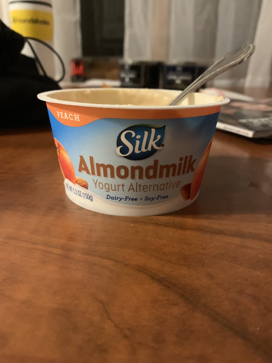 ZoZoeryan's tweet photo. Ruth from Buzzy’s was right this shit slaps in all directions https://t.co/7qqzmSlwoO