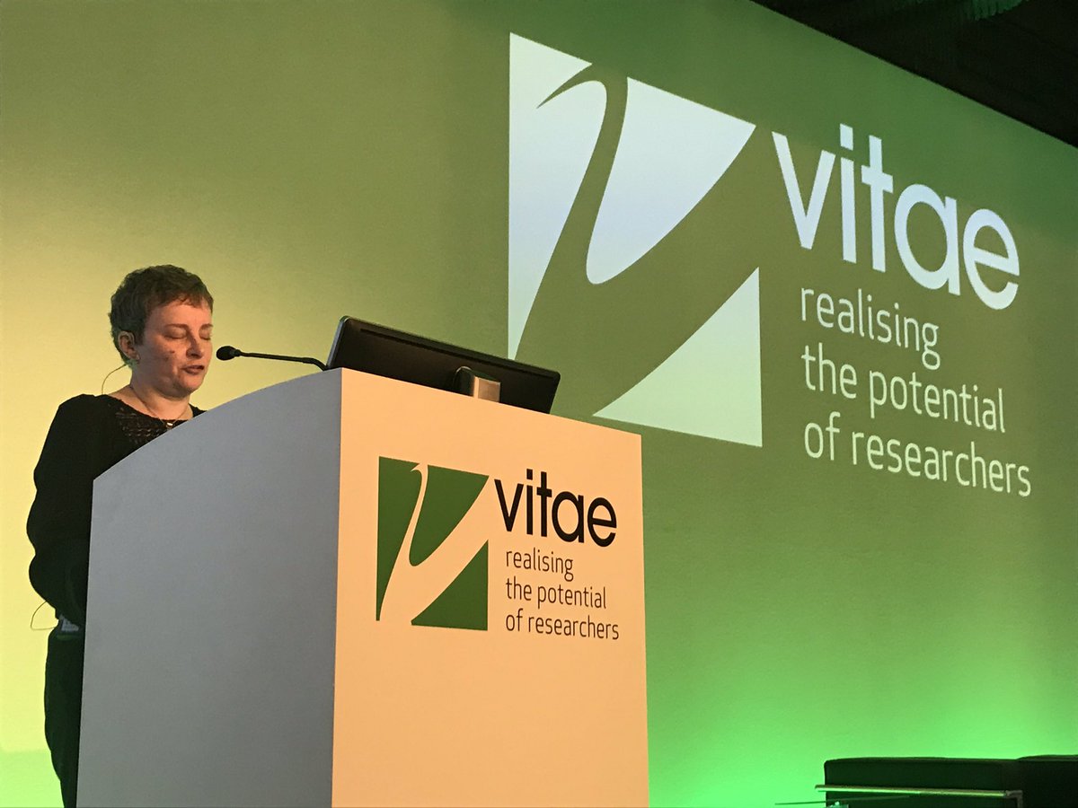 Opening the @Vitae_news conference #vitae19 @AWissenburg  “we bridge the gap between researchers, institutions & government & provide unique insights to policy makers, funders & the global higher education community”