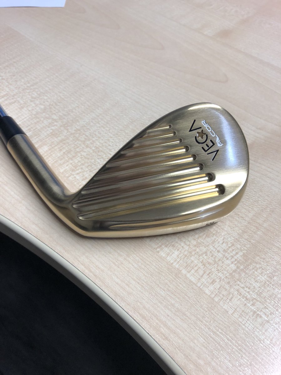 BradyBunch1965's tweet photo. Arrived at the office today to find these little beauties had arrived. These have to be the best wedges money can buy. And the best looking. @Vega_Golf you’ve excelled with these. @vwcheung https://t.co/CxTB4wC7zP