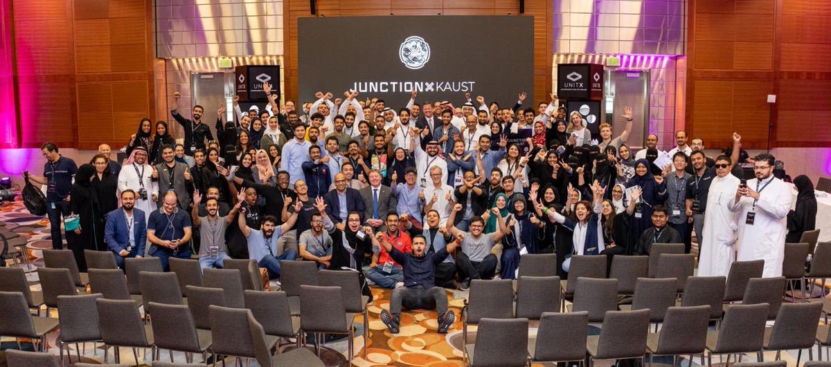 _SuperMadio's tweet photo. Super Amazing experience,
Outstanding results,
Great community,
Awesome team!
And as always, lets play our game of spotting me 😛
Hint: why don’t you just meet me in the middle 🎶
#JUNCTIONxKAUST https://t.co/ZsQXSLqipa