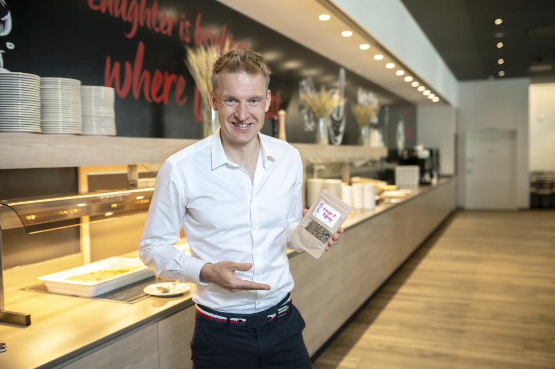 IntercityHotel's tweet photo. Gesunde und ausgewogene Ernährung auf Reisen 🚄 💼🍍🍓 ist im IntercityHotel keine Herausforderung mehr. 💪Dank unseres Dr. Marquardt Frühstücks 😮 seid Ihr immer gesund unterwegs.🏃 Habt Ihr es schon mal probiert? #immerindercity https://t.co/bGIpOAt5UV