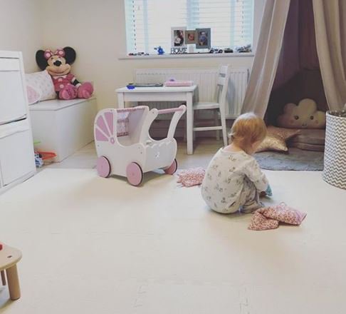 SoftfloorKIDS's tweet image. #MatOfTheMonth - 60cm #SoftMat 25 Pack #White

Thankyou @our_home_in_oxfordshire for the pic

softfloorkids.co.uk/product/softma…

#nursery #nurseryinspo #nurseryideas #instababy #playgroup #playroom #kids #baby #softfloorkids #prettierplaymats #children #toddler #pastelplaymats #playmat
