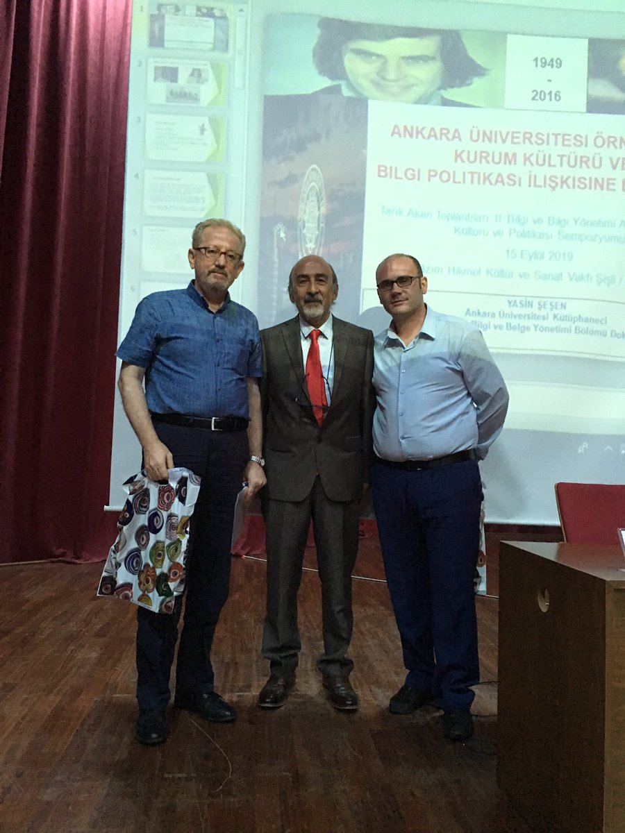 Dün #TarıkAkanToplanrıları2 kapsamında <a href="/nhvakfi/">Nâzım Hikmet Kültür ve Sanat Vakfı</a> ‘nda gerçekleştirilen #BilgiveBelgeYönetimiAlanındaKurumKültürüvePolitikası toplantısında bir araya geldik. #ÜniversiteKütüphanelerindePolitikaOluşturmaİhtiyacıveİstanbuldakiVakıfÜnİversiteKütphanelerindeDurum ‘u konuştum.