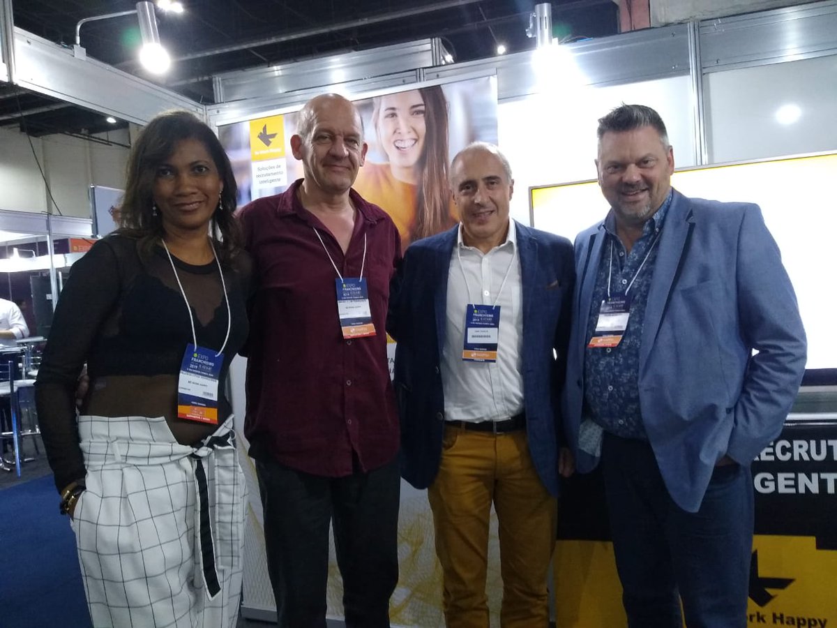 frankaernout's tweet photo. Visit from the Consul-General of Belgium in Rio, #JeanPaulCharlier, during our exhibit on #ExpoFranchising2019 ๐๐ง๐ช๐ง๐ท
It was a wonderful edition. See you next time! ๐#ABFRio #SigaoSucesso #BeWorkHappy #Brazil https://t.co/9tSDzTy3Wj