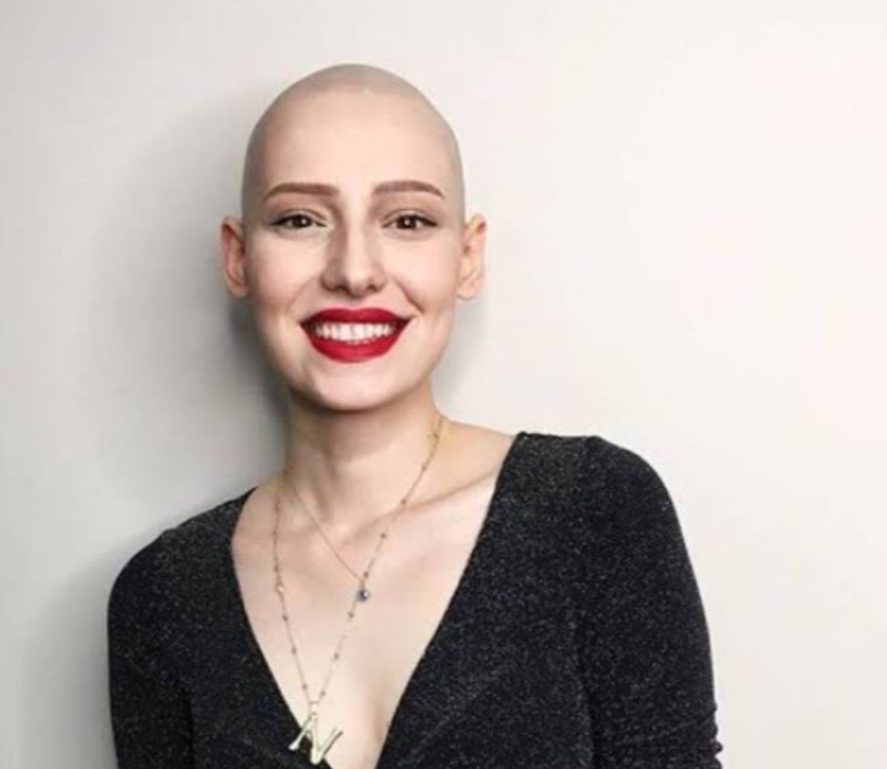 Gülüşünü özletme kadın! Kazanan sen olacaksın. 
#neslicantay