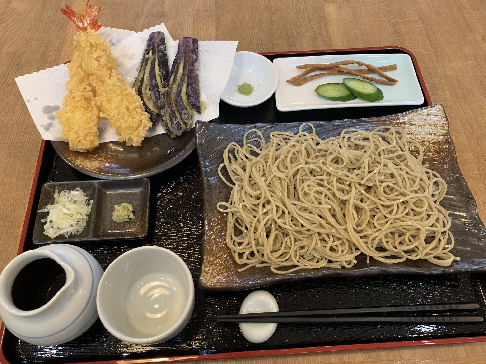 医者には怒られそうだが 一昨日から天ぷらが食べたくて 昨日の14時ぐらいにも来たが 駐車場が一杯だったので諦め 今日は帰路にリ 19 09 16 大崎市鳴子で本格そばとカフェメニューが味わえる Sobacafe田伝 でんでん 医者には怒られそうだが 一昨日から天ぷらが食べたくて 昨日の14時ぐらいにも来たが 駐車場が一杯だったので諦め 今日は帰路にリ 19 09 16 大崎市鳴子で本格そばとカフェメニューが味わえる Sobacafe田伝 でんでん