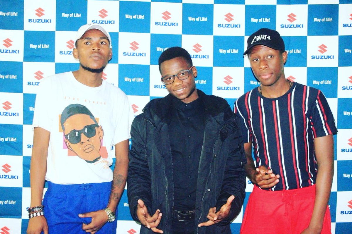 Smart_Kruga's tweet photo. #TeamFasamateku
@fasamateku 
🔥🔥Juluka [✓]100%.
K  A S A Z O D A N S W A 🥂💃 https://t.co/q3HmsXqW8P