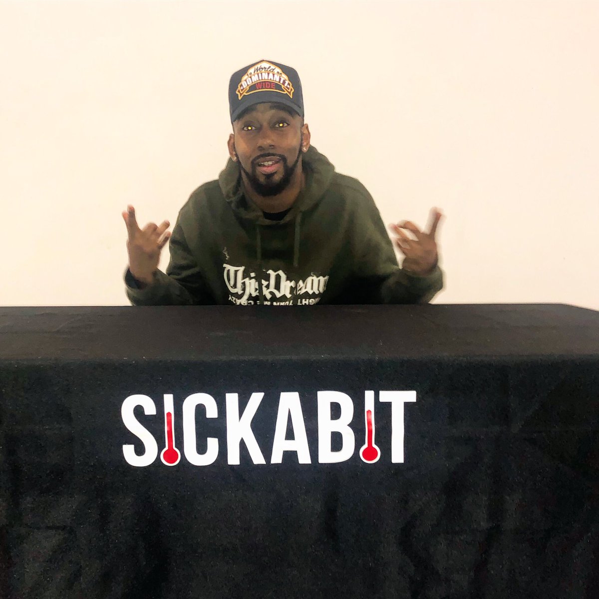 MrMadz's tweet photo. We working
#SickABit π‘ https://t.co/OZHufaXcV0