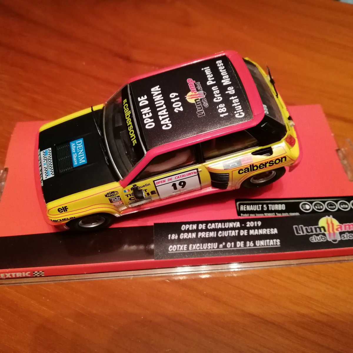 Ja tenim el cotxe exclusiu de l'Open a punt.
Ya tanemos el coche exclusivo del Open a punto.