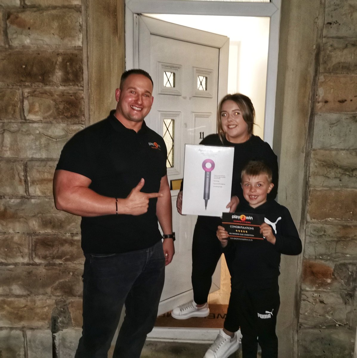 play2wincompet1's tweet photo. Congratulations to the WINNER of Dyson Supersonic Hair dryer 🏆
CHLOE McWHINNEY, no. 1️⃣2️⃣2️⃣
🎉🎉🎉🎉🎉🎉🎉🎉🎉🎉🎉🎉 https://t.co/ZU7WOIylz1