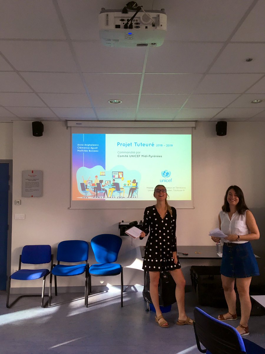 clemence_ag's tweet photo. De retour à l’@IutToulouse3 pour notre dernière soutenance de M2 #ComTerr ! Nous venons présenter notre projet tuteuré pour @UNICEF31 ✌🏼🗣 @cahier2com https://t.co/GDHOFcODX0