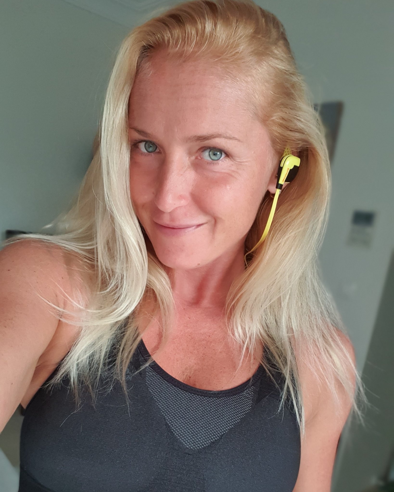 Kathia Nobili on X: Workout time! Check my HOT morning show 🔥🔥🔥on my  #premiumsnapchat 👉🏼 t.coOGD9I9Axjr It will make your MONDAY 😈.  @FanCentro #milf #blonde #teaser #MondayMotivation #greeneyes  t.cogX32JqCSFQ  X