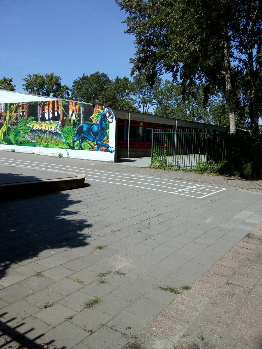 WaarinGouda's tweet photo. Vraag van de dag: Waar in Gouda staat dit gebouw? #dtv https://t.co/rtfPdUksNx