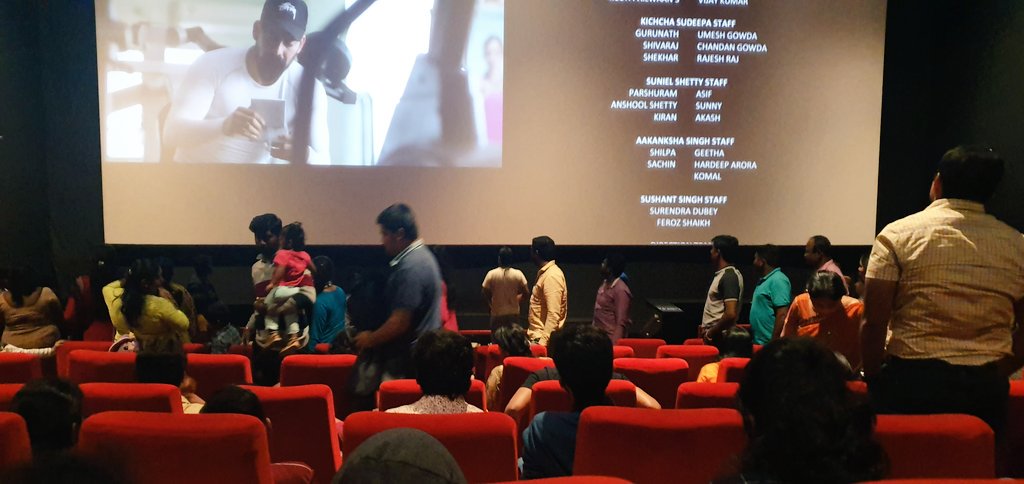 rahulsalanke145's tweet photo. What a performer😮 captain @KicchaSudeep you were simply outstanding...🙌 loved each and every entry of yours ..background score was phenomenal👌 it's such a nice feeling when you see packed house for a kannada film 🤩 pls watch the movie in theaters 🙏trust me  u will love it🤙 https://t.co/CXnTQZXJEl