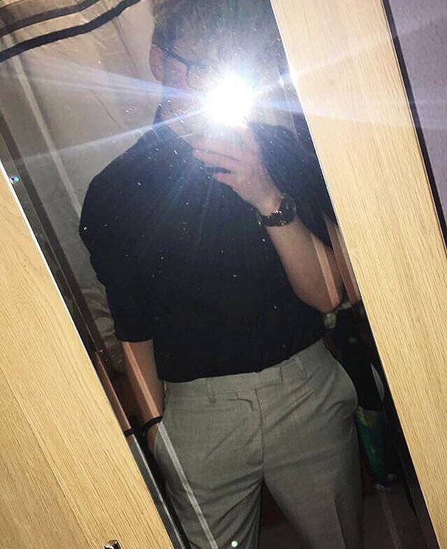 danvers__sawyer's tweet photo. I’m here, I’m queer and need to stop hiding my face in pictures #lgbtqueens https://t.co/9FJzjUx56H