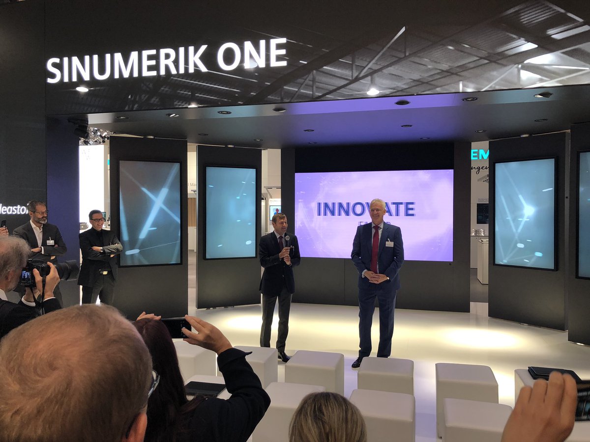 Robert_Sarcevic's tweet photo. @siemens Digital Industries CEO @KlausHelmrich - kicking of #EMO2019 together with Motion Control CEO W. Heuring and the @siemensindustry team!
@BerndHeuchemer @GeraldOdoj @Ridgeback2209
@siemensindustry
#bringingideastolife #cnc #sinumerik #sinumerikone #siemensevents https://t.co/Zg3cVwgwo5