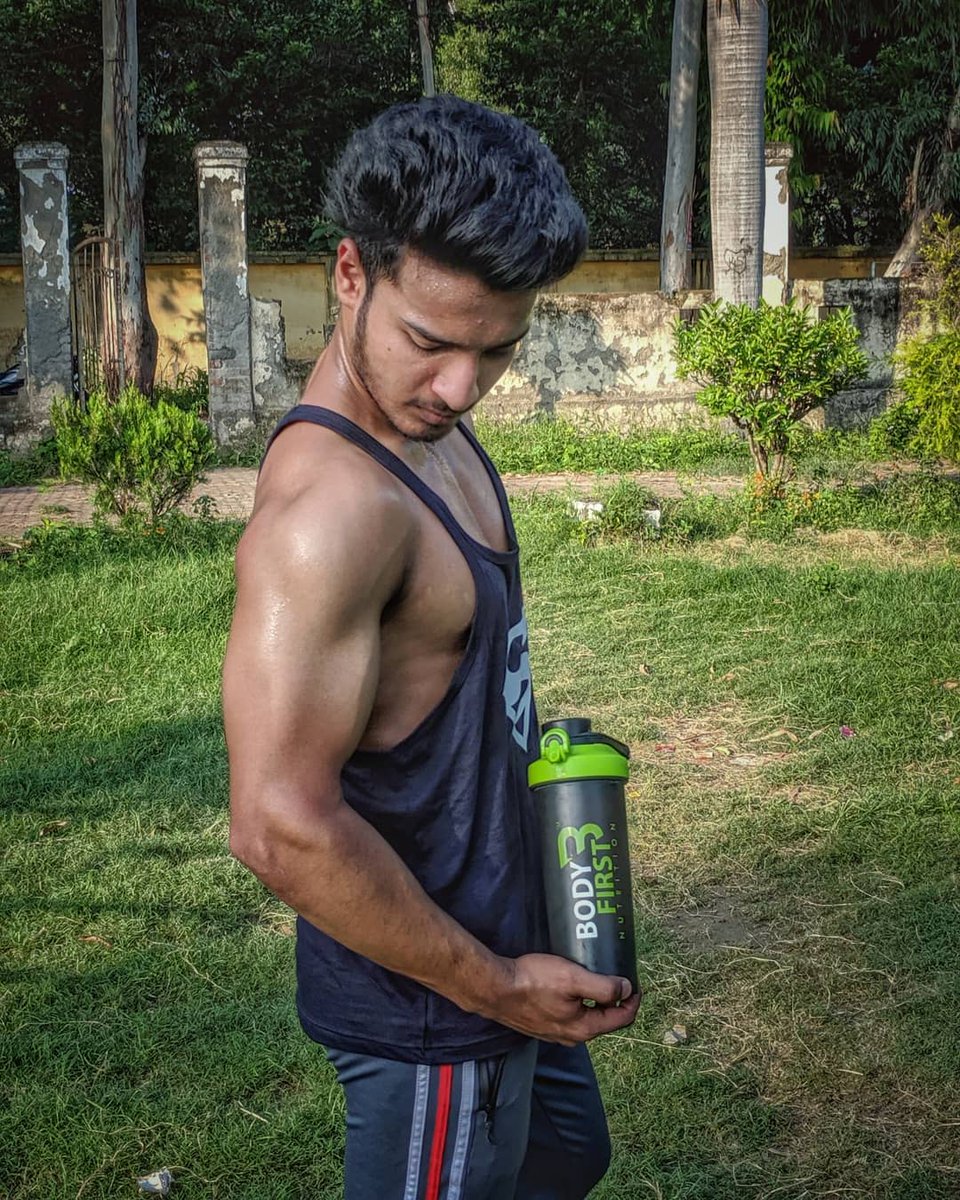 BodyFirstWellne's tweet photo. Are you motivated enough for this week's workout?
Ahad giving us all sorts of inspiration for it! @ahad__ali__khan
#MondayMotivation #Monday #WheyProtein #Protein #ProHydrolase #Probiotcs #Supplement #Fitness #Workout #gym #MyBodyFirst https://t.co/gYJbWHr2kh