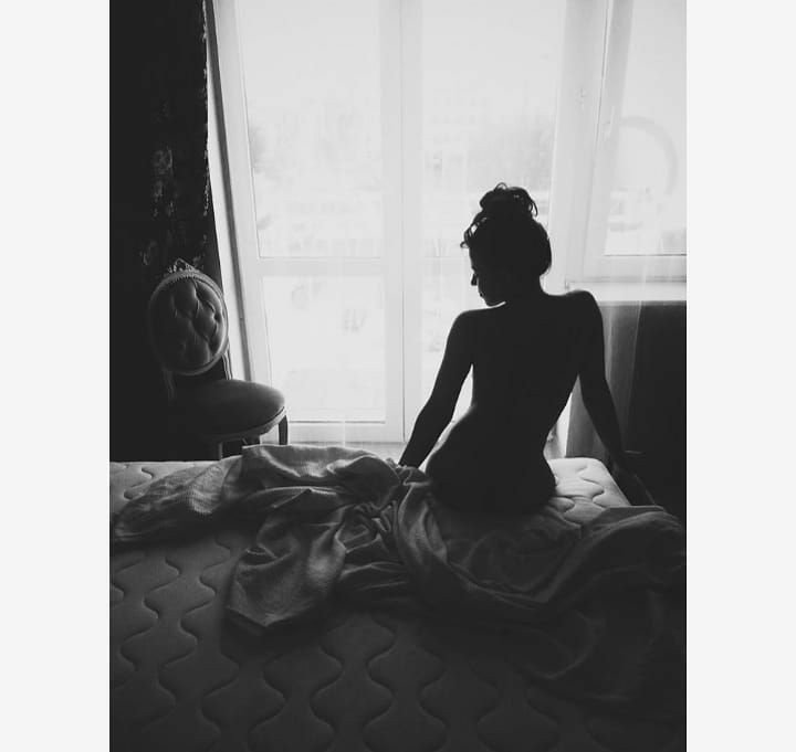 susss_34's tweet image. Acı şekersiz bir kahve kokusuyla
Geliyorsun aklıma
Buram buram sen kokuyor
Bu sabahta buralar
Sanada Gün aydımı ADAM...