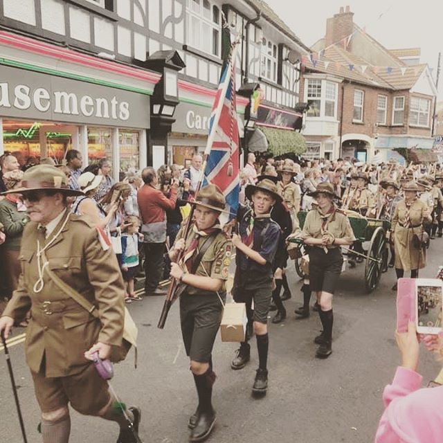 norfolkscouts's tweet photo. 33rd Norwich Scouts taking part in the 1940’s weekend in Sheringham #sheringham #1940sweekendsheringham #norfolkscouts #ukscouts #scoutsuk #historical #community #fun #alookback #traditionalscouting #northnorfolkrailway #sheringhamcarnival @northnorfolkr… https://t.co/DIetILqGv3 https://t.co/N4sscAgSrv