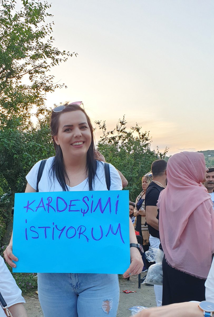 Çok şükür Çok Şükür 
Sesini Duydum bir kaç Dk Konuştum..
Çok çok iyi HİLAL im

Hepinizden Allah Razı Olsun..🙏

Kalbine Takılan Pil Nedeniyle Bir Süre Telefon Kullanamayacak..😔
Yarın Taburcu Olacak...😊

Senin Kalbini Seveyim Güzel Yüreklim 😍😘 
@HilalTural_ 
<a href="/HilalTRL_/">𝑯𝒊𝒍â𝒍 𝑻𝑼𝑹𝑨𝑳</a>