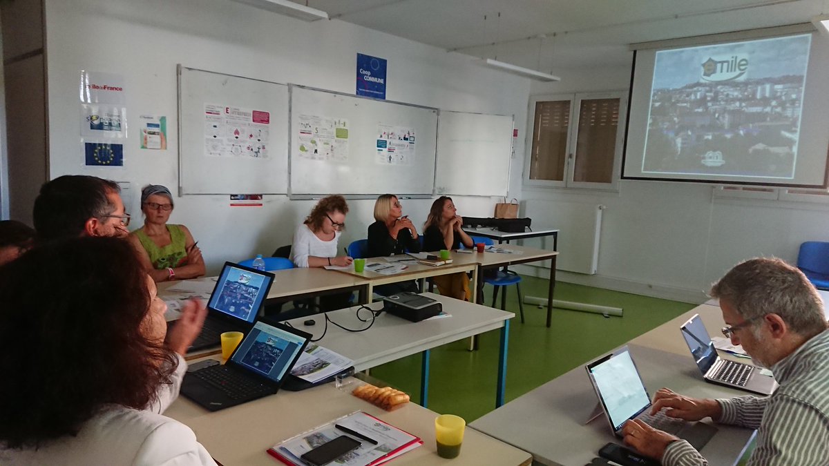 CHANTIERecoleIF's tweet photo. Ce matin, la @dihal_hl présente le projet #EMILE à nos adhérents #ESS #IAE #ACI #inclusion #logement https://t.co/hn0ZjDdKMm