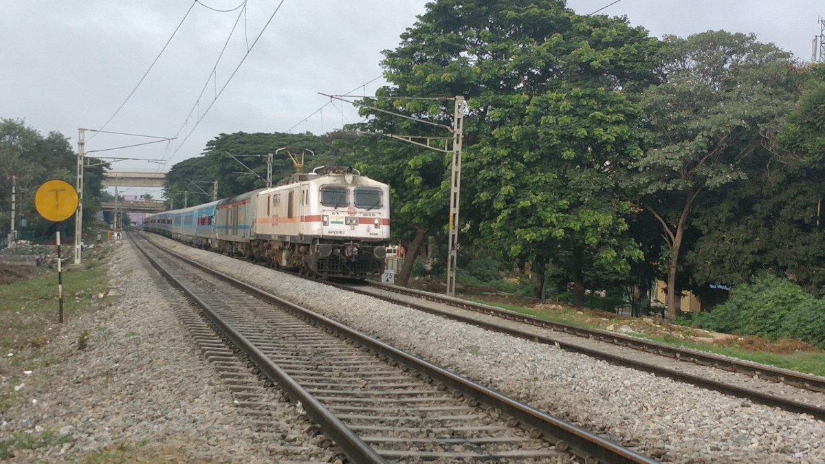 #Bengaluru-#Chennai Train Journey to be more comfortable!!

Train No. 12607/8/9/10 #LalbaghExp & Intercity Express rakes will be upgraded to LHB

#Mysuru #Bengaluru #Chennai #TrainJourneys

@KARailway @BangaloreMirror @ChennaiTimesTOI @BangaloreTimes1 @ChristinMP_TOI 
@PCMohanMP
