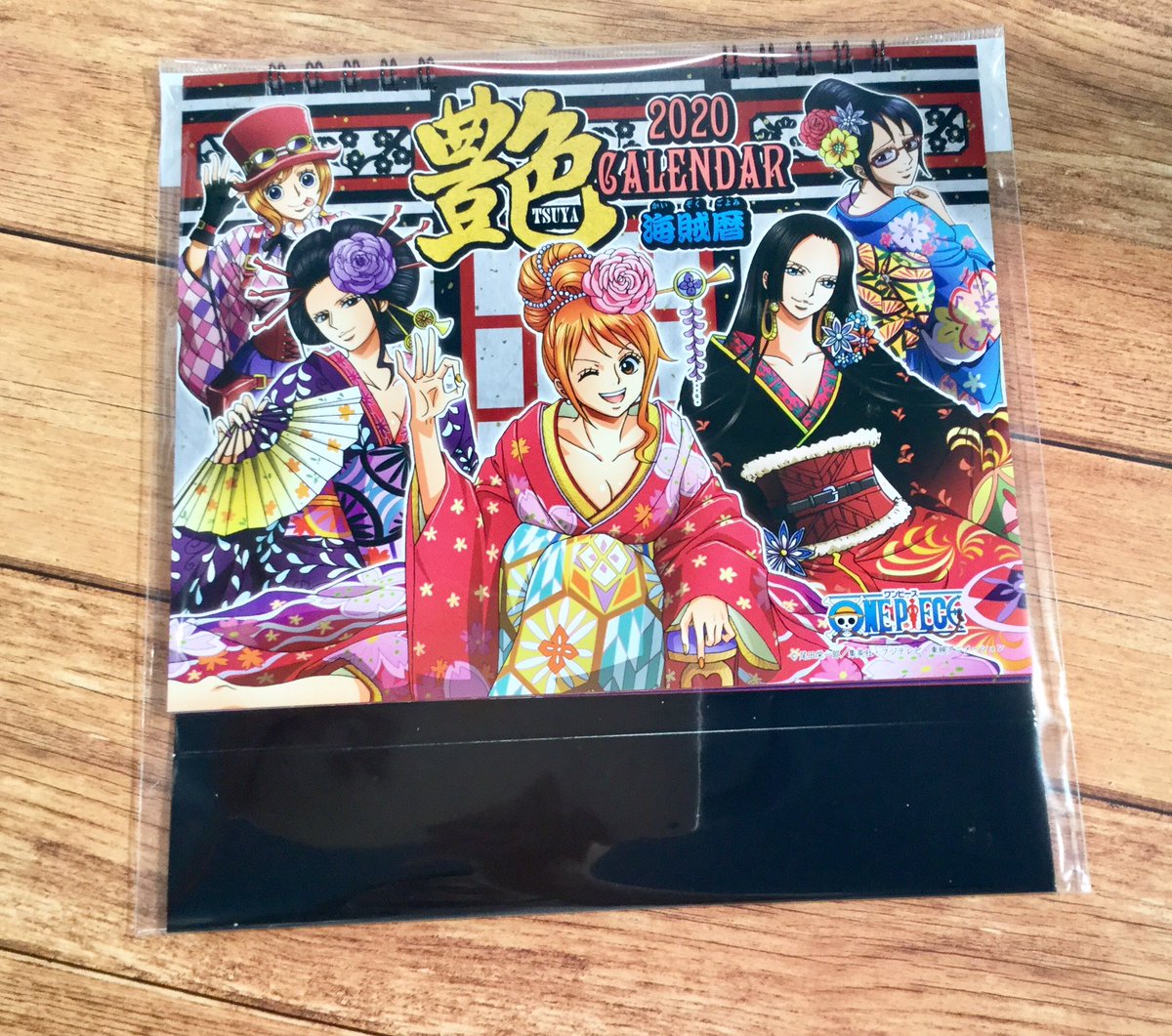 One Piece 麦わらストア福岡店 Twitter वर 新商品 雑貨 海賊暦 カレンダー 雅弍 艶 各1 500円 税 好評発売中 麦わらストア Onepiece
