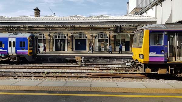 gdmkimages's tweet image. More from a quick stop at #Sheffield on Saturday whilst changing for a Doncaster bound service #class158 #class144 operated by @northernassist #britishrailways #gdmkimages #railways