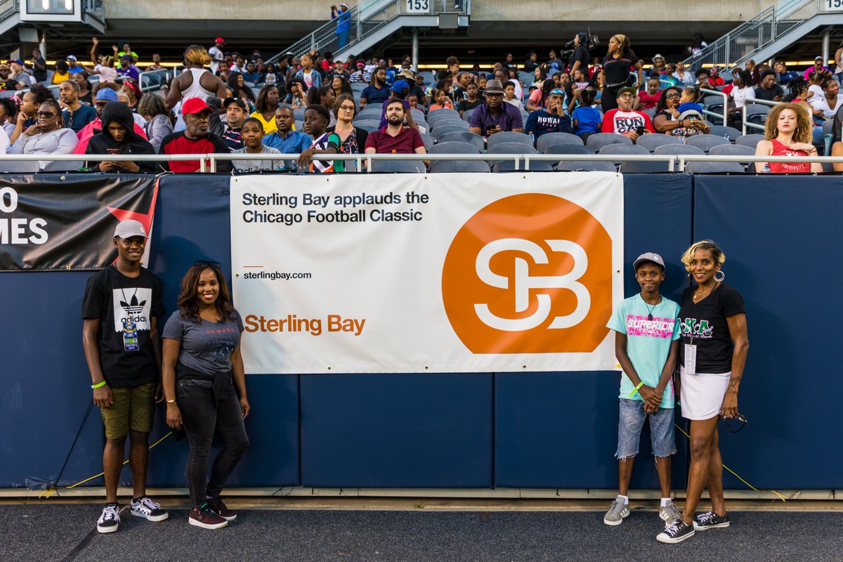 We're proud partners of @ChiFtblClassic, an event held in support of #HBCU. Check out our SB team at @SoldierField
over the weekend catching the @HowardU vs. @_HamptonU game!