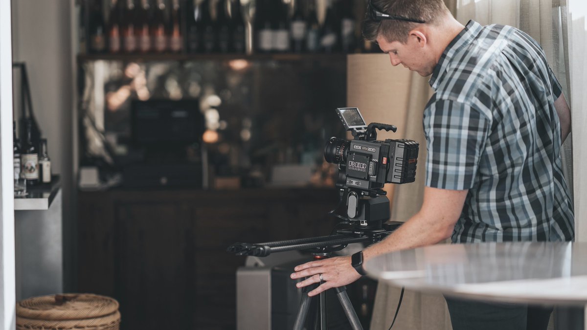 RhinoCameraGear's tweet photo. What content do you feel like is most valuable from large creators today? Beautiful work only, or behind the scenes content showing how they were able to capture and process certain work?
#rhinocameragear #arcII #film #rhinocg https://t.co/y3SpvEnSep