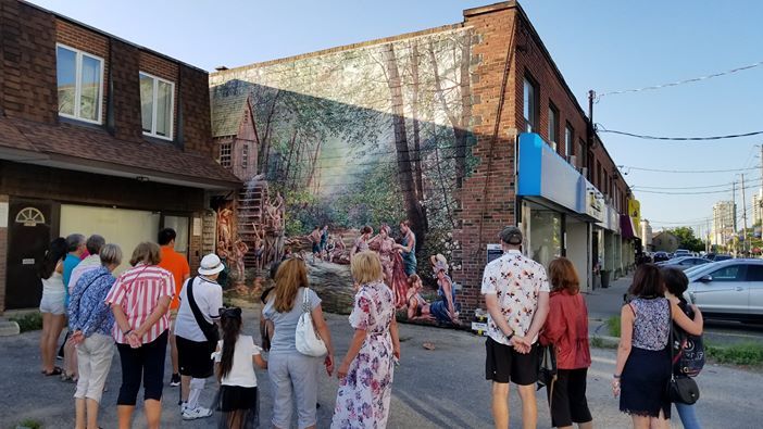 Excited about @CultureDays ? Join a FREE walking tour on Sept. 28 or 29 leaving @MontINNTO .  Tickets here: buff.ly/31xIUOM

#muralmonday  #walkingtours #murals #art #history #freethingstodo #villageofislington #villageofmurals #torontosvillageofmurals #etobicoke #toronto