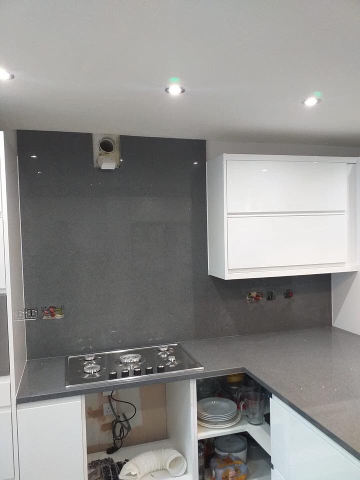 Itastone Grey Mirror 30mm Quartz Worktops with Tall Upstands and Window Cill💎🤩