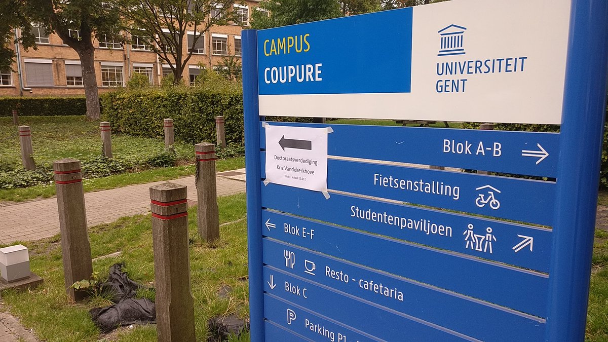 Boswachter_Marc's tweet photo. Present op een doctoraatsverdediging in @FbwUGent @ugent van Kris Vandekerkhove @INBOVlaanderen rond #oudbos en #biodiversiteit in onbeheerde bossen.

#DeNieuweBoswachter #Natuurlijkbos #Natuurenbos #Bosreservaten #Bosreservaat https://t.co/QfaF5DTHBd