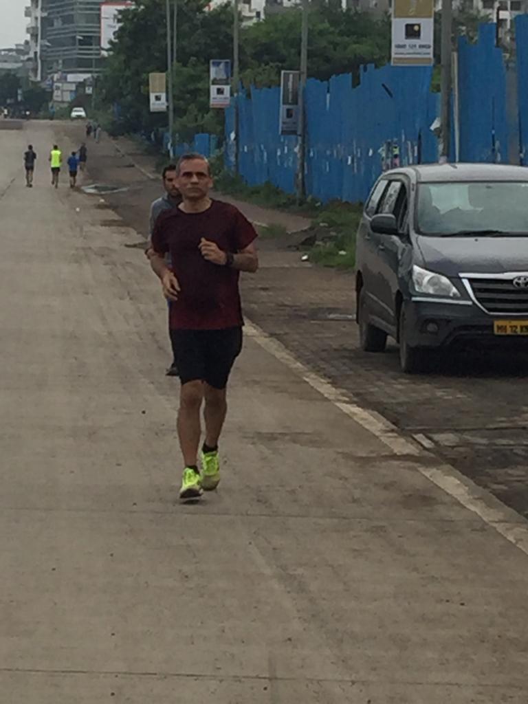 ABC_R_U_N's tweet photo. Sunday long runs ....look at the smile after finishing the planned mileage. 😊

#abcrun #pune #SundayMotivation https://t.co/1SxNrvrSdm