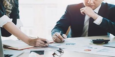 JURISTISCHE KURZBERATUNG FÜR KLEINUNTERNEHMEN UND STARTUPS #free <a href="/RhizomCoworking/">RHIZOM | Coworking</a> Sept. 24. 13:30 17:30 rhizom.ch/events-de