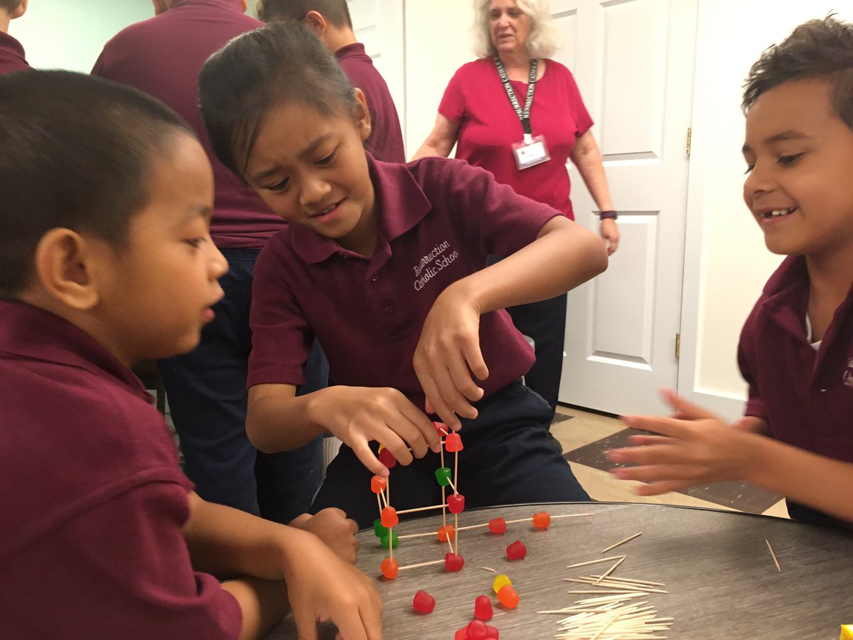 International #DotDay begins in our new #STEM Lab, now up and running. Thanks, @KofC, @ONE2ONEInc, and all who donated during Lancaster’s #ExtraordinaryGive and #NCEATALK Day of Giving to #CatholicSchools.