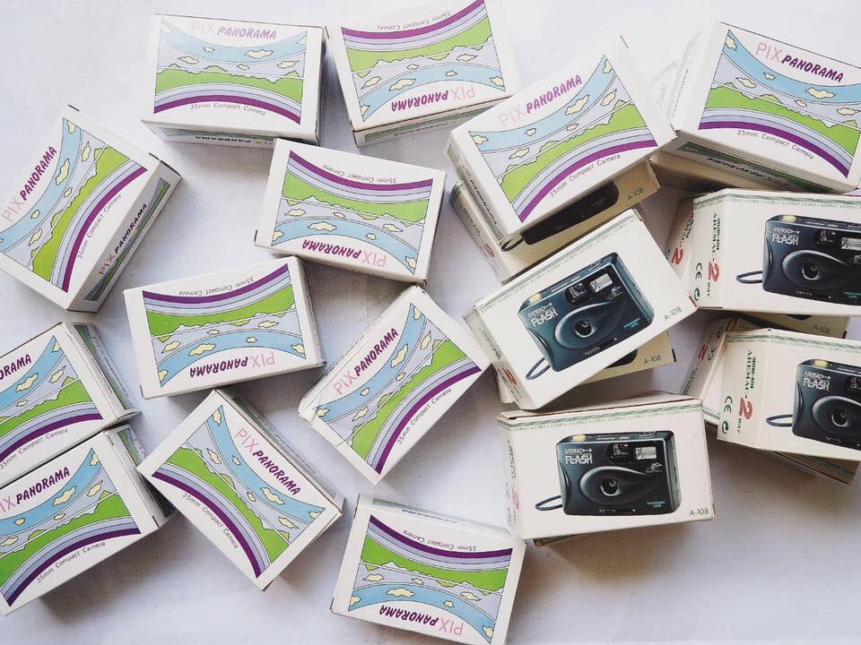 jellypeachq's tweet photo. (เปิดจอง) กล้องฟิล์มป๊อกแป๊ก 📷
RT สุ่มแจก1ตัว

— ราคา 130฿ รวมส่งลงทะเบียน
— เป็นกล้องป๊อกแป๊กมือ 1 เก่าเก็บจากโรงงาน พร้อมกล่องคู่มือและสายคล้องมือ
— ถ่ายปกติและพาโนรามาได้
— ไม่มีแฟลช

เมนชั่นจำนวนได้เลยค่ะ 💘
แล้วเราจะทักdmไปแจ้งเลขบัญชี+รายละเอียดโอนเงินให้นะคะ 🙇‍♀️ https://t.co/HfhvEZJAsB