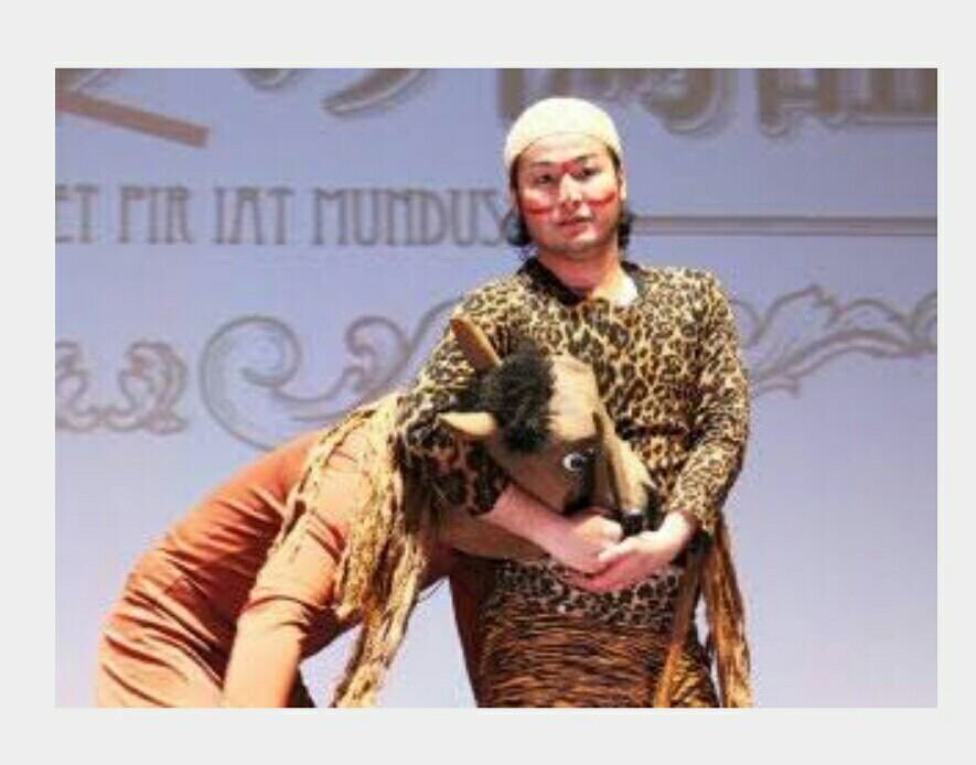 Pゆーりq ゲーム垢 お茶のピッチャー洗う時いつも開かないから小脇に抱えて開けてるんだけど窓ガラスに映る自分がニーブラでちょっと恥ずかしかったです ὢ ニーブラ 非力 慢性腱鞘炎