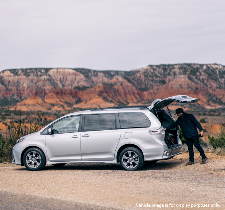 Toyota space. Toyota Sienna. Toyota Sienna 2023. Toyota Sienna 2019. Toyota Sienna Japan.