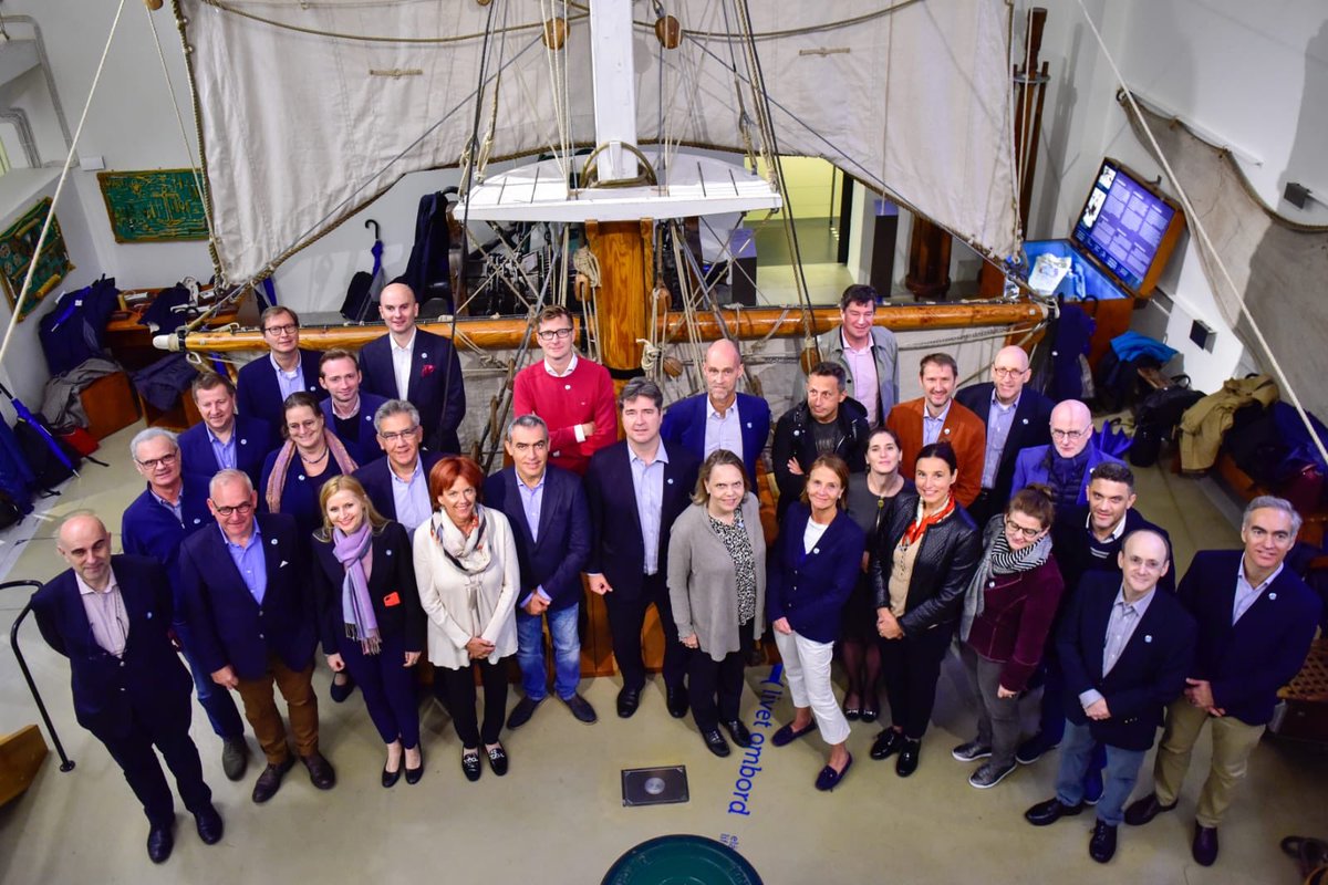 ktemonen's tweet photo. Family photo of #PSC Ambassadors in Mariehamn, #Åland Islands today. 🇪🇺🇦🇽🇫🇮 #EU2019FI

Photo by Joakim Holmström/Nya Åland https://t.co/CBjTWOxOjj