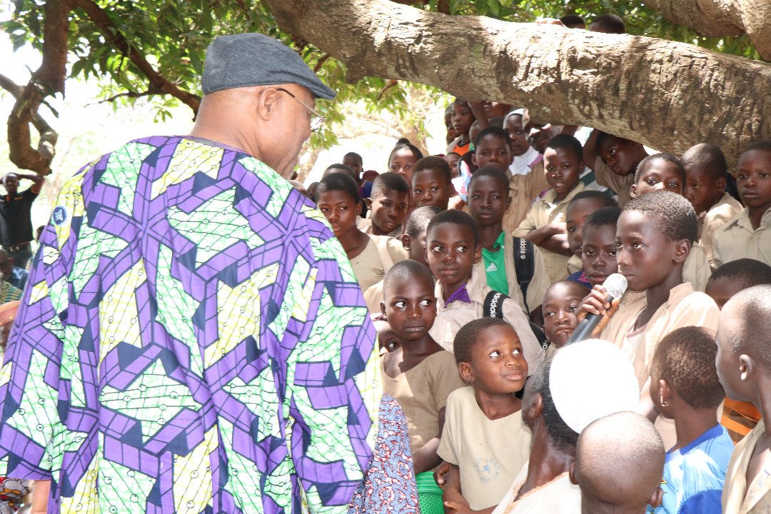 En ce jour où nos enfants reprennent le chemin de l’école, je voudrais bien leur souhaiter une très bonne reprise des cours. 

#BonneRentree2019