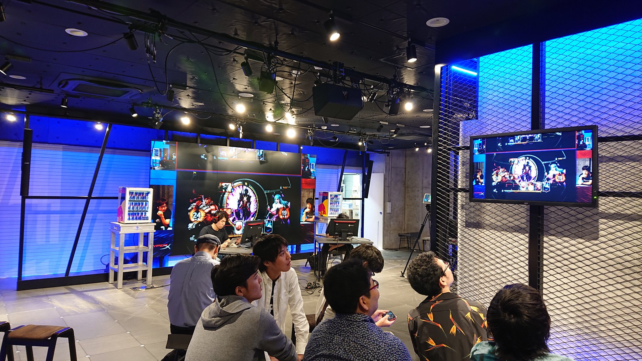 水上侑 Eスポーツキャスター On Twitter Teppen の大会 Beastvcup を見学してました Teppen大会はtgsから連日見てるけど スピード早くて面白い Teppenだから盛り上がれるポイント沢山あって良い Https T Co Kcwlmqbheb Twitter